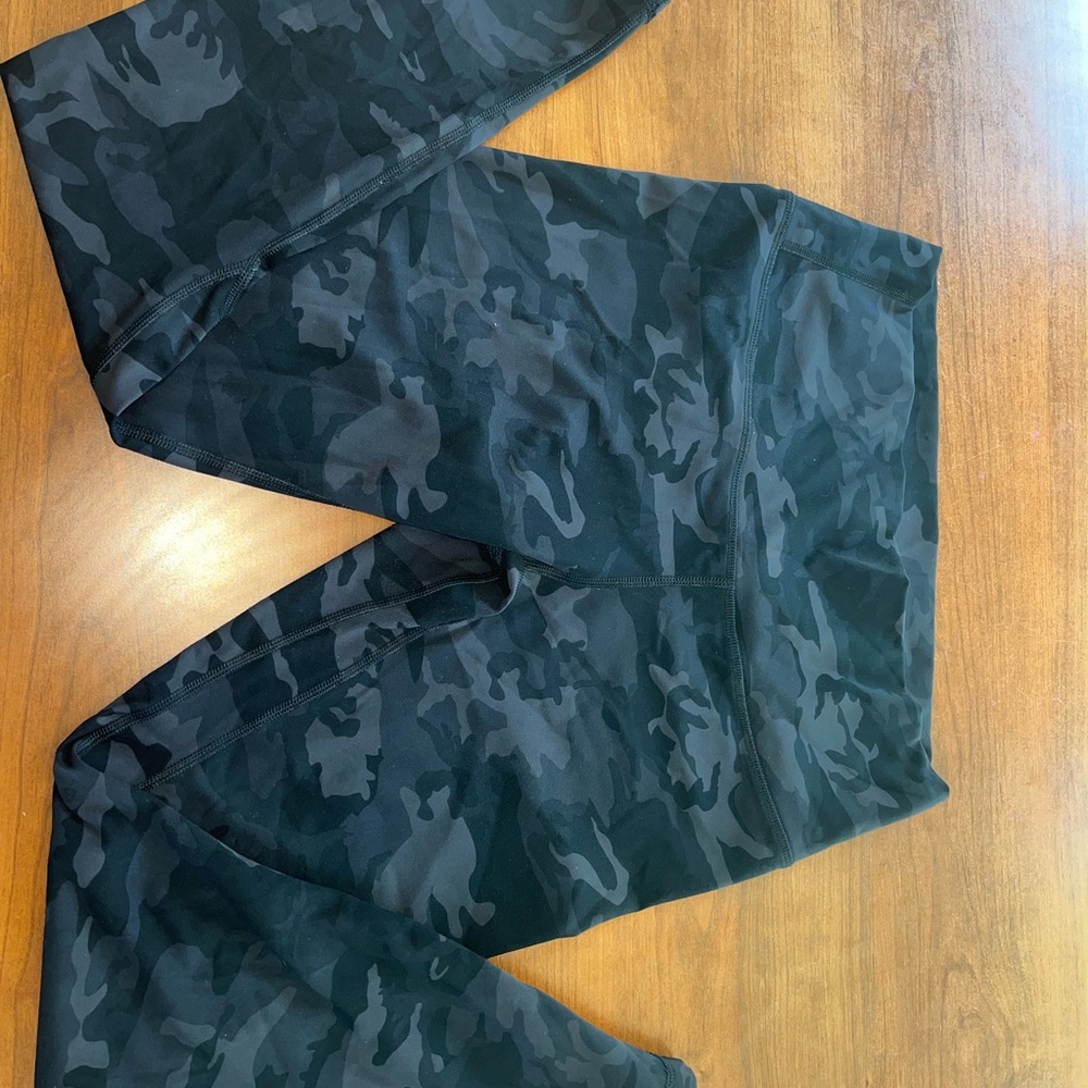 Lululemon align high-rise crop 23”